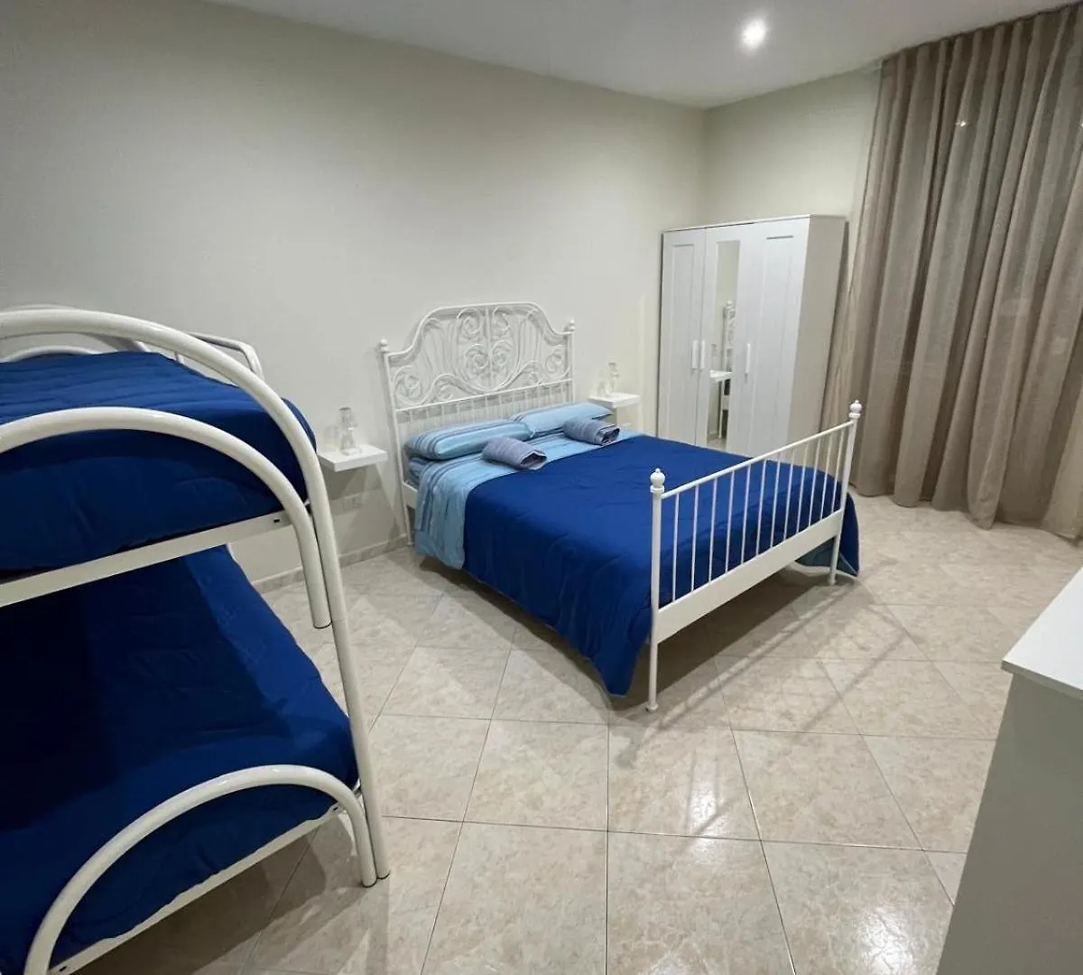 La Casa Di Napoli Apartment Italy